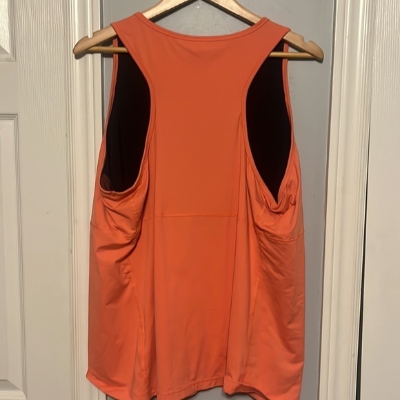 Lands' End Women Active Gym Yoga Tank Top - Picture 8 of 8